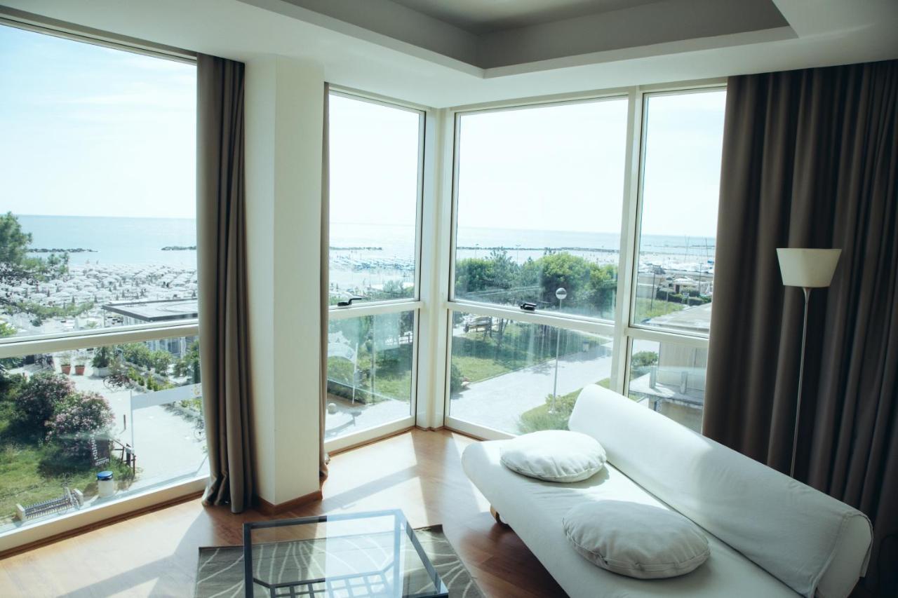 Hotel Astor B&B Lido di Classe Zewnętrze zdjęcie