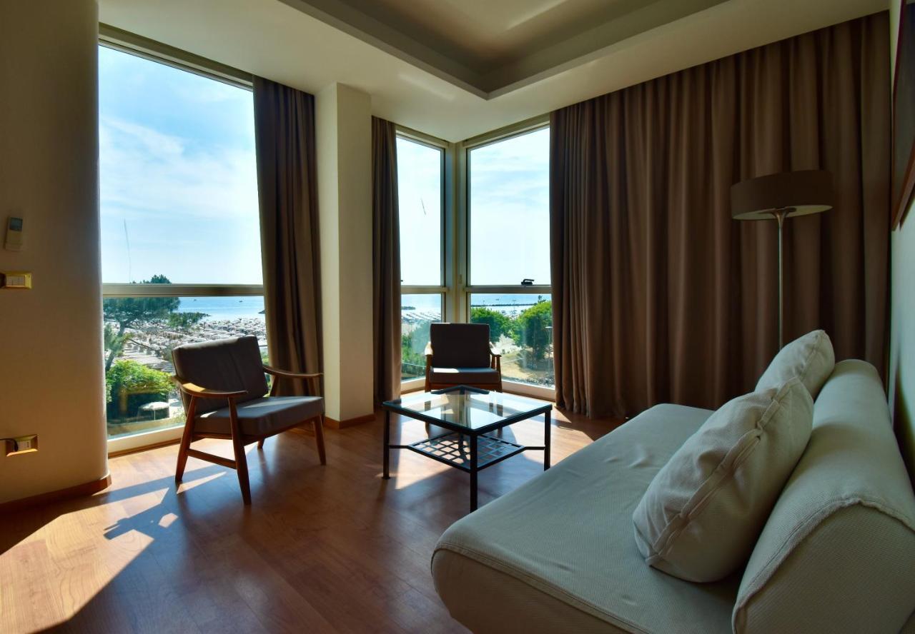 Hotel Astor B&B Lido di Classe Zewnętrze zdjęcie