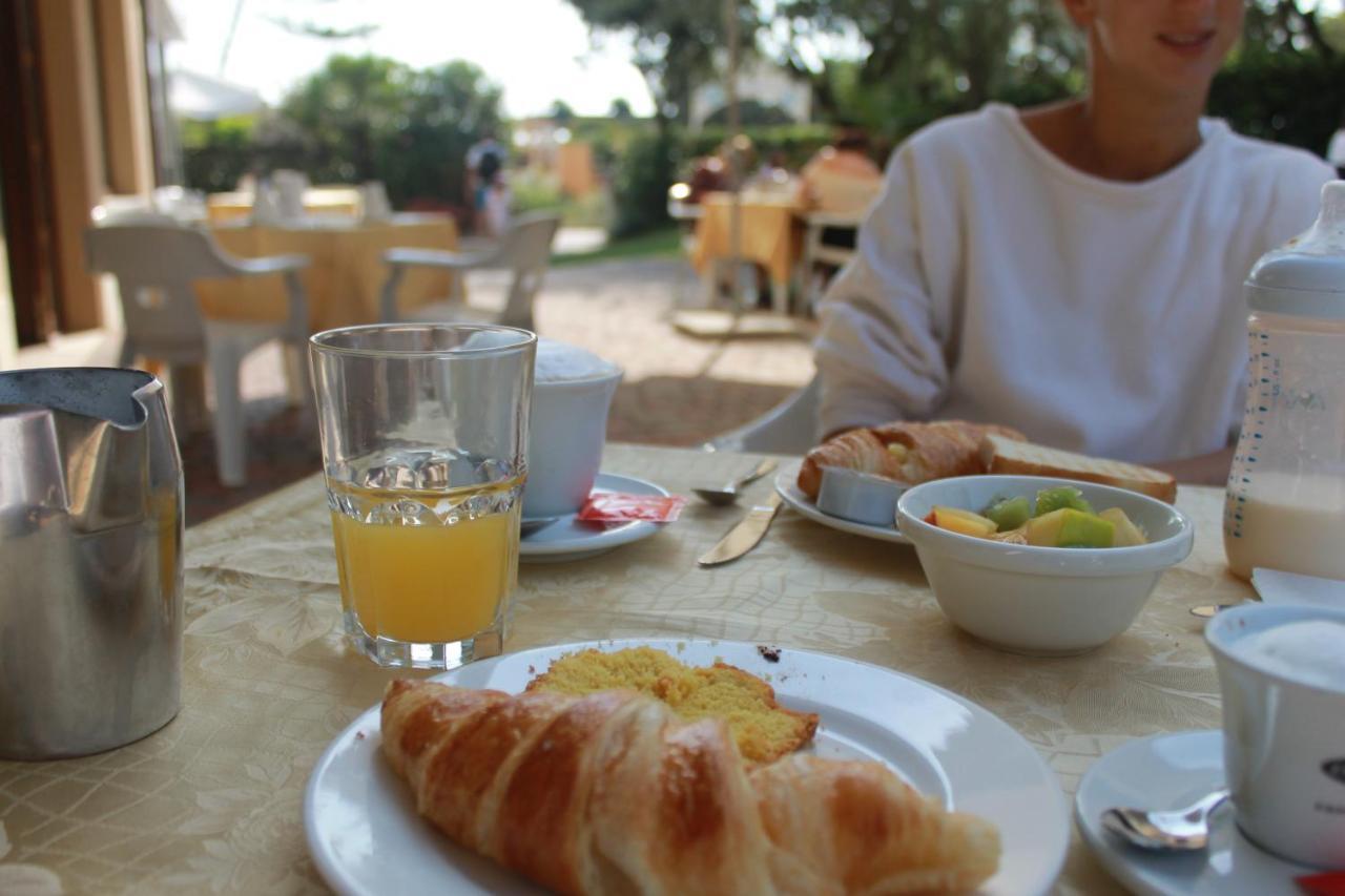 Hotel Astor B&B Lido di Classe Zewnętrze zdjęcie